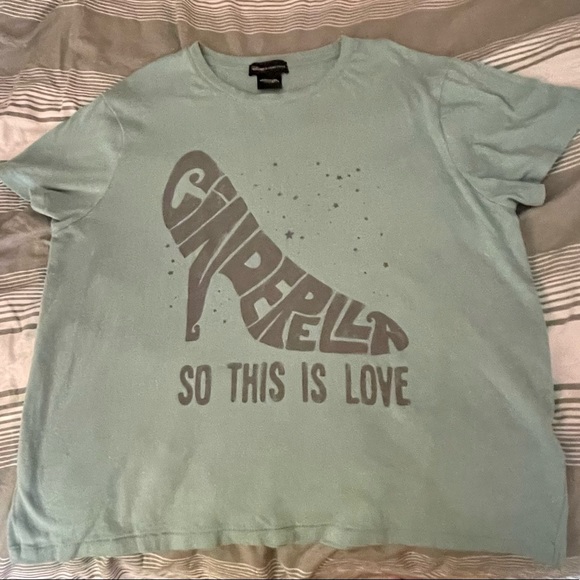CINDERELLA “So this is love” t-shirt - Picture 2 of 4